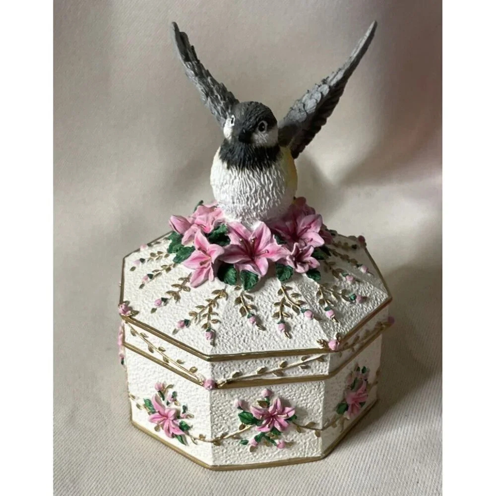 Holsted House Chickadee Bird Music Jewelry Box Wings of Love 2001 Vintage